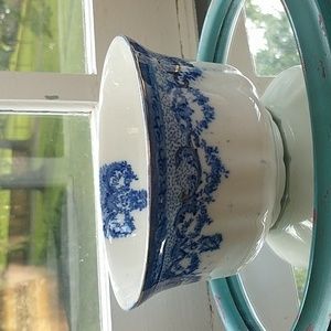 Colwyn New Whare Pottery England Serving Bowl